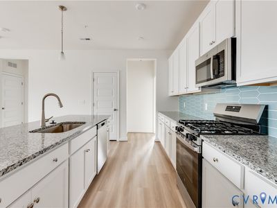 5304 Twisting Vine Ln #102, Glen Allen, VA, 23059
