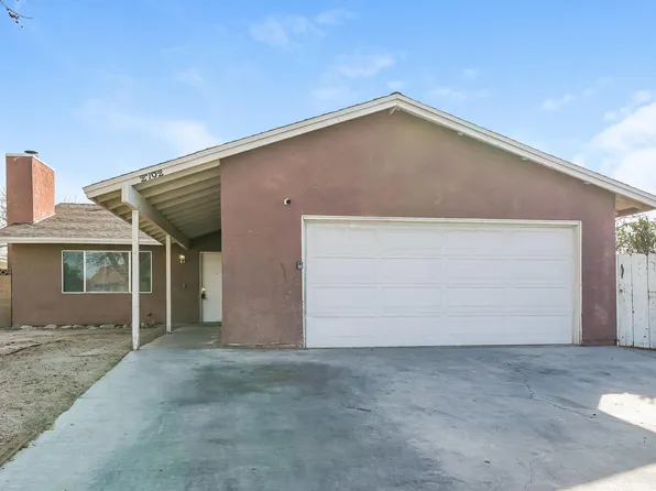 2702 E Lingard St, Lancaster, CA 93535