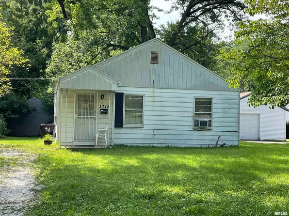 1715 N Bourland Ave, Peoria, IL 61604