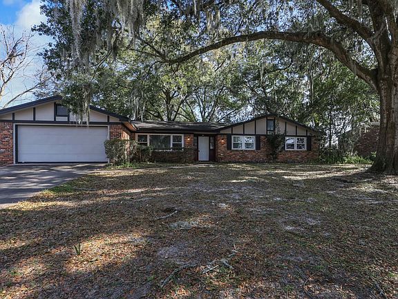 2nd image of 3917 Tara Hall Dr