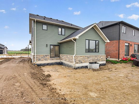 3rd image of 107 Sheldabren St