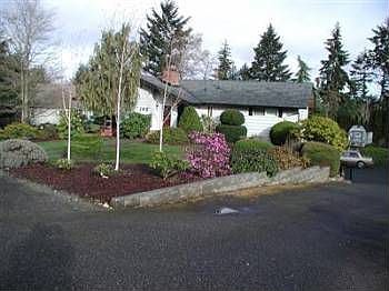 2nd image of 140 NW Doncee Dr