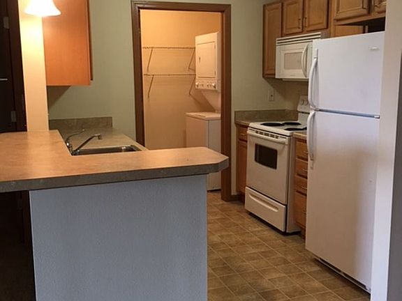 4th image of 861 Kimball Ln Unit 202