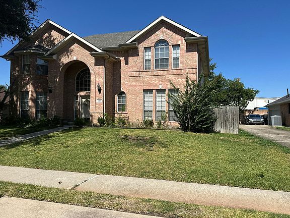 3rd image of 130 Elmcrest Dr