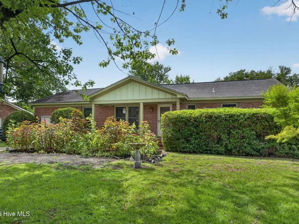 5010 Lord Tennyson Road, Wilmington, NC 28405