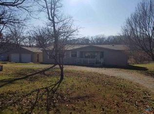 10534 Winter Ln, Warsaw, MO 65355