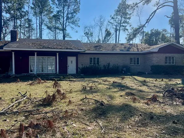 1900 Ocilla Rd, Douglas, GA 31533