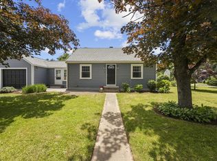7 Shawnee Ave, East Bridgewater, MA 02333
