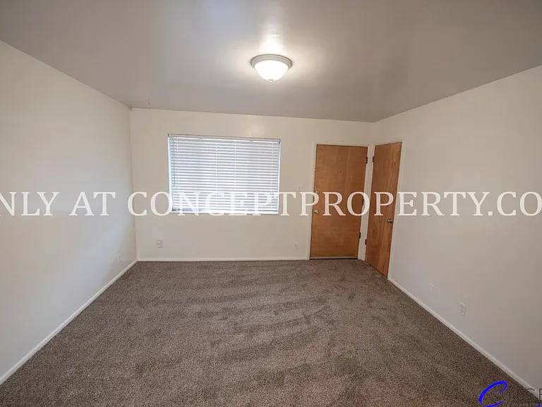 227 E St — Photo 71