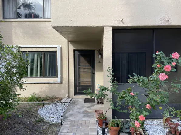 1145 N Shannon Ave APT 21, Indialantic, FL 32903