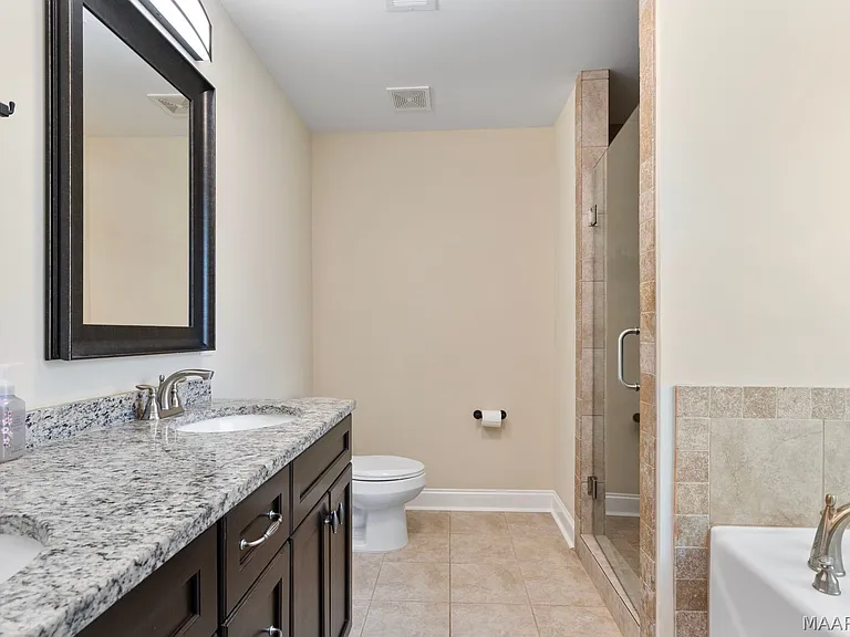 1005 Allison Dr — Photo 22