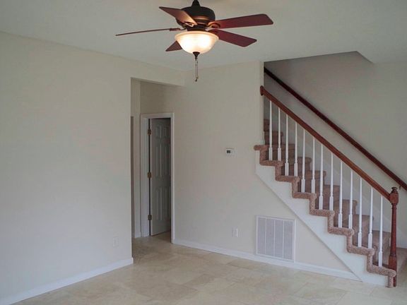5th image of 13600 Clay Ct SE