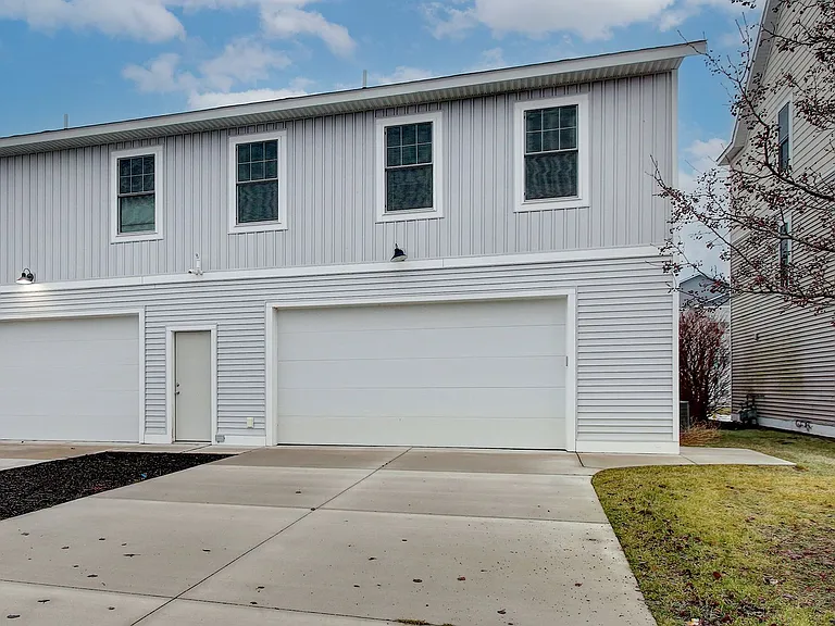 2118 Sherwood Ave — Photo 21