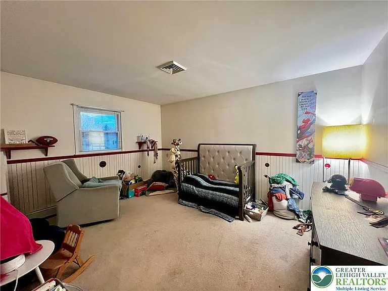 1160 Brentwood Ave — Photo 11