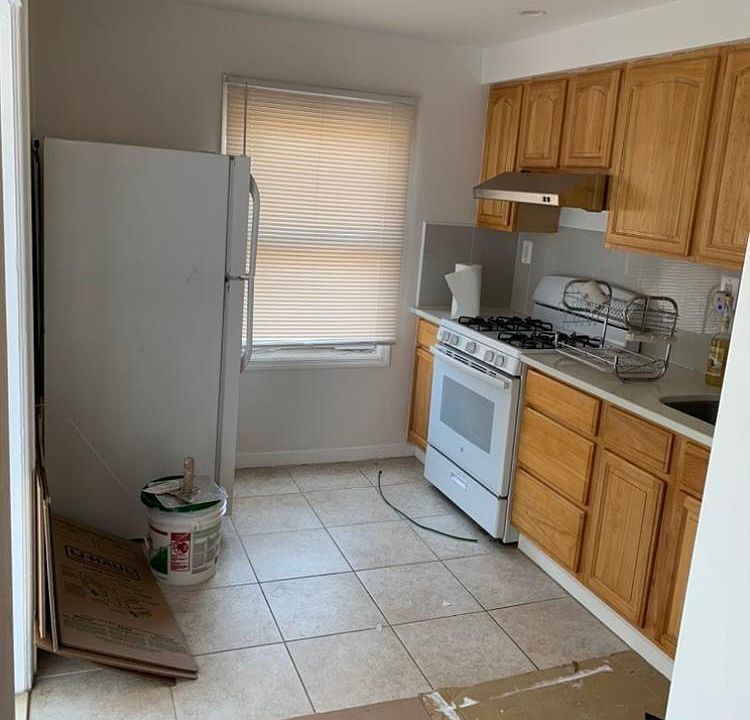 1st image of 299 Bay 8th St #2