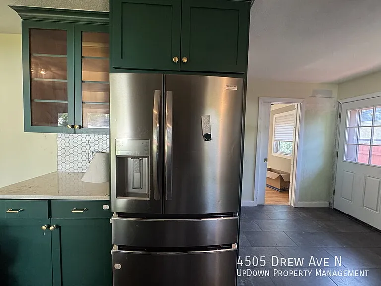 4505 Drew Ave N — Photo 6