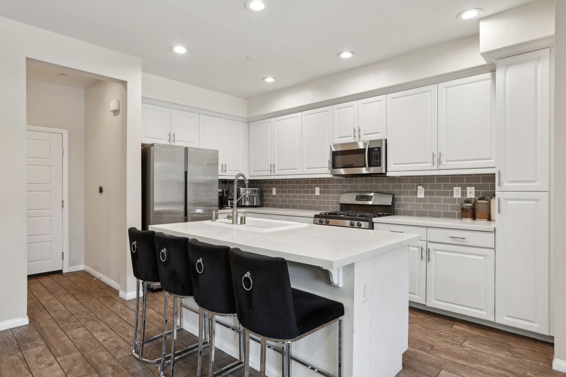 Ascending Oaks Ln-0206-012.jpg
