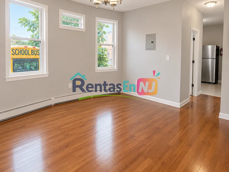 28 Sherman Ave #1A — Photo 1