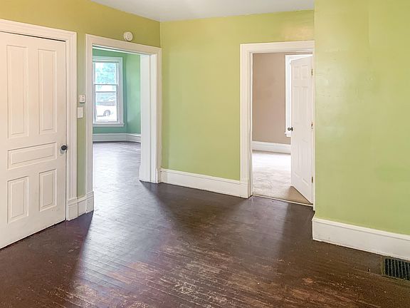 4th image of 1409 Lafayette Ave SE #1