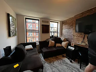 Rented by Salon Realty Corp