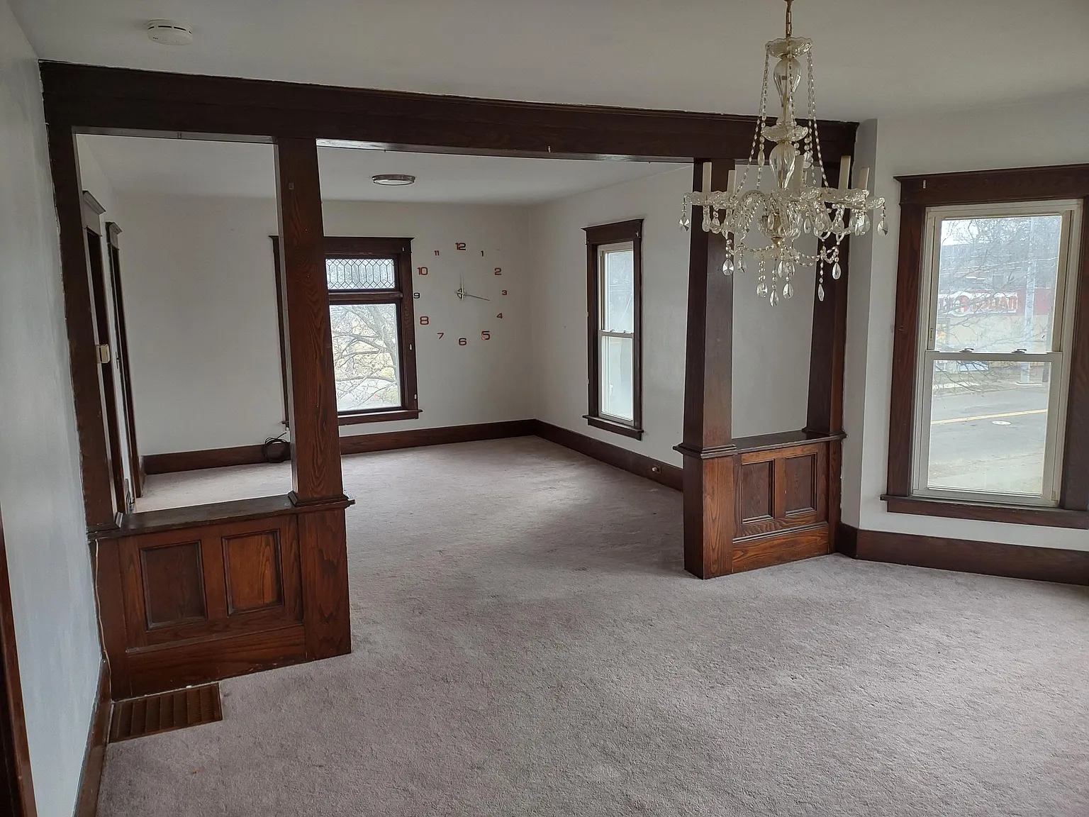 3 bed, $1,100 — Photo 2