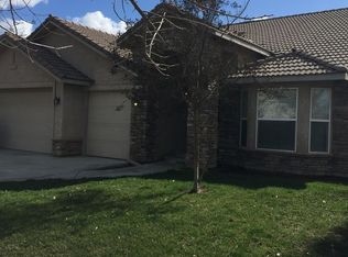 16167 W East St, Kerman, CA 93630
