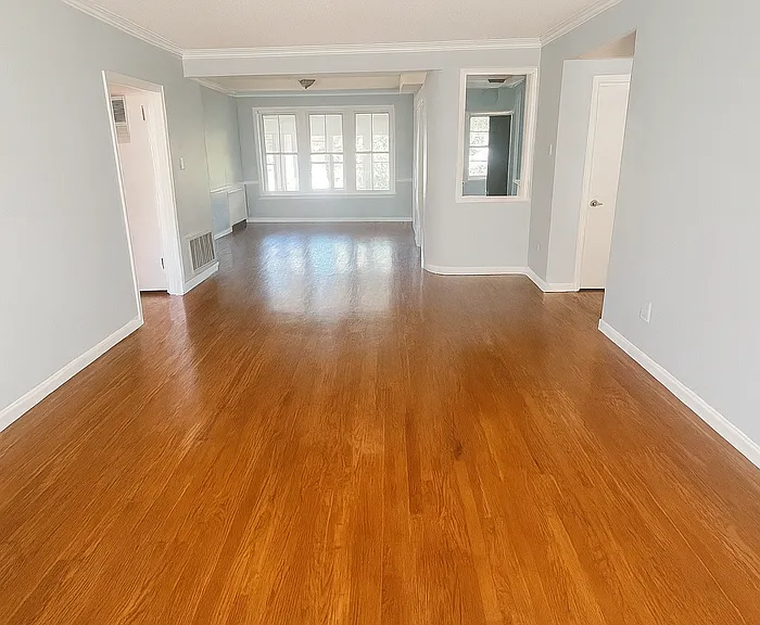 8241 Delmar Blvd #2-E — Photo 2