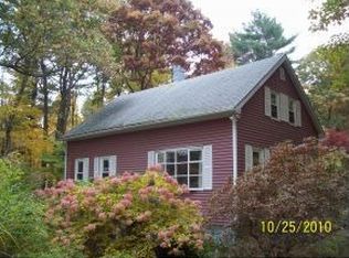 5 Cottage Rd, Kensington, NH 03833