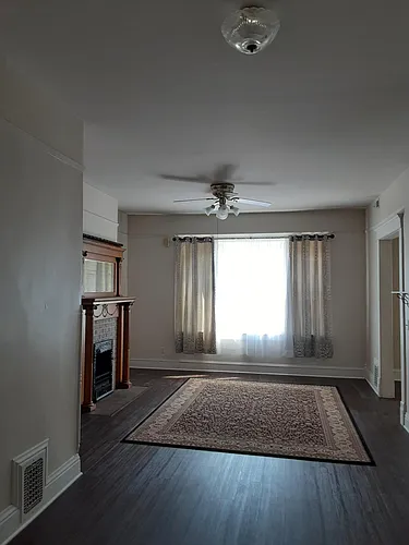 119 1/2 S Hennepin Ave Photo 1