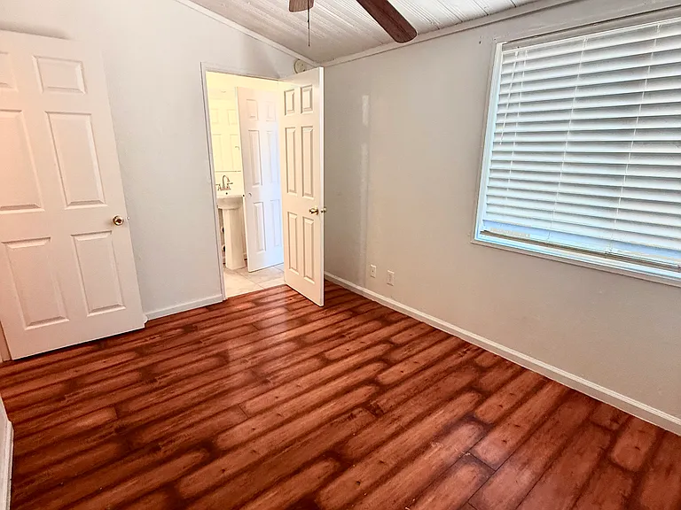 45503 Genoa Ave — Photo 5