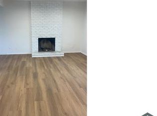 7265 Hatillo Ave, Winnetka, CA 91306