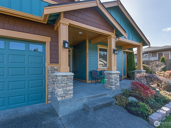 3rd image of 271 Blue Glacier Loop