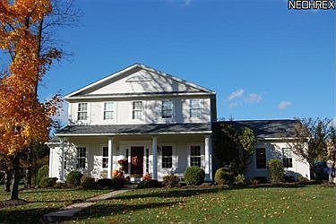 1st image of 60 Ambrose Dr