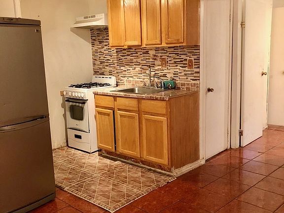 3rd image of 1757 Dean St #1