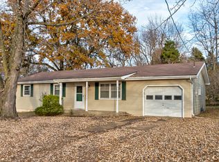 1152 S John Ave, Springfield, MO 65804