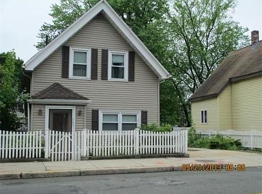 2nd image of 193 Ferry St