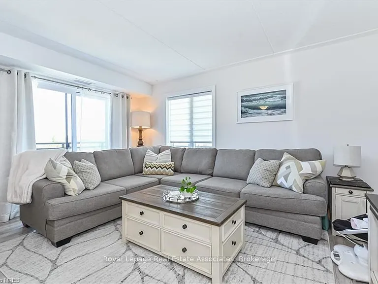 108 Summit Ridge Dr #302 — Photo 3