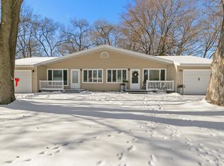 400-402 Estate Lane, Stoughton, WI 53589