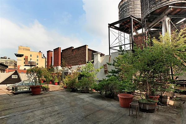 Rented by Corcoran | media 21