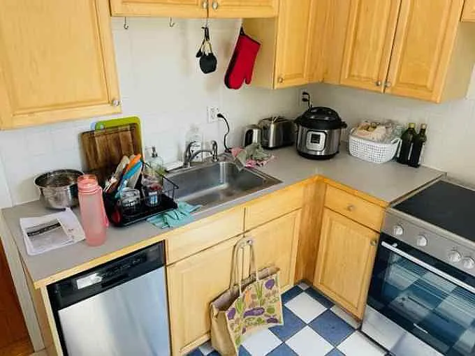 281 Harvard St #33 — Photo 8
