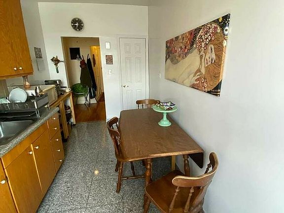 5th image of 32-82 42nd St APT D4