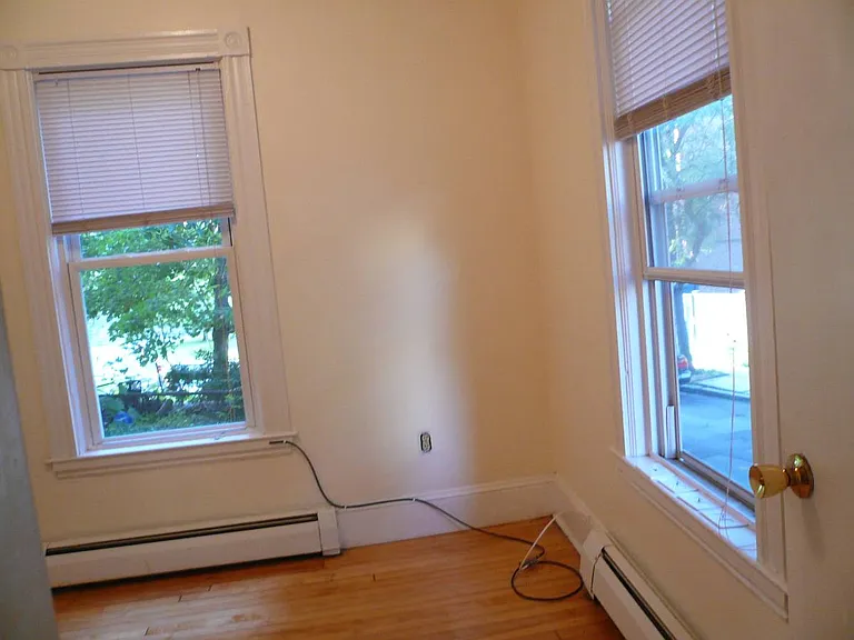22-24 Highland Ave #1B — Photo 9