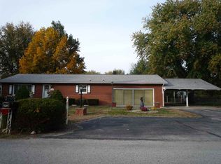 1734 E Magnolia Dr, Vincennes, IN 47591