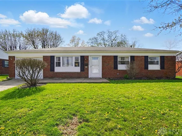 2059 Rockdell Dr, Fairborn, OH 45324