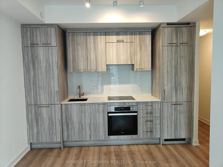 634 Church St #2206 — Photo 3