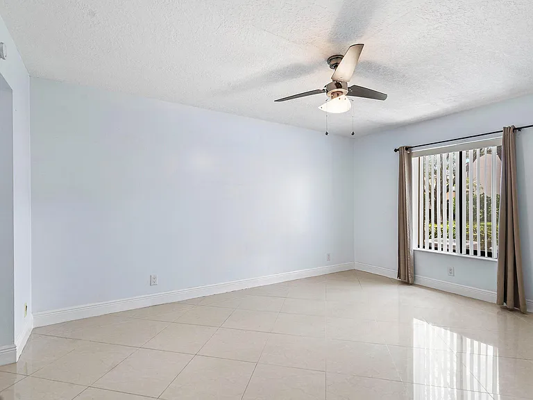 204 Foxtail Dr #F1 — Photo 18