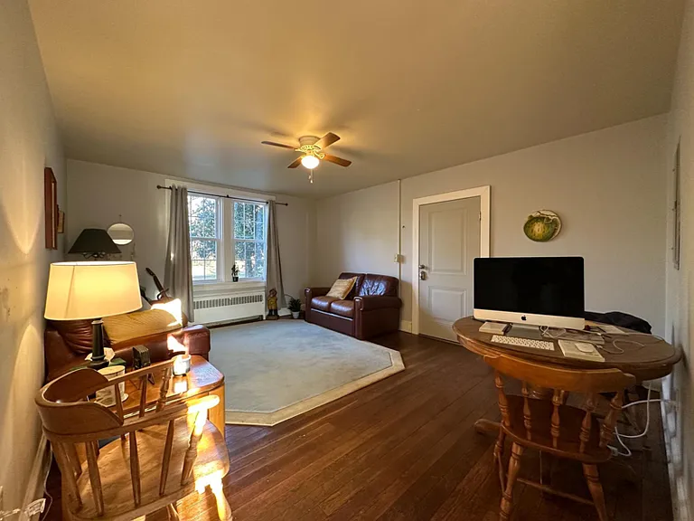 1320 Kenmore Ave #B — Photo 3