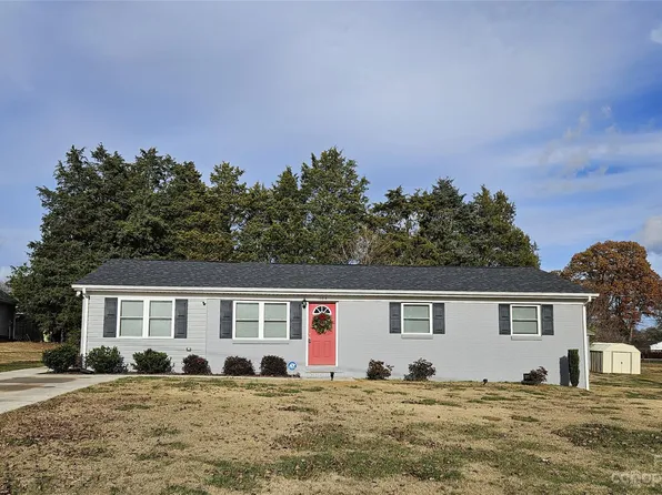 104 Sunset Dr, Rockwell, NC 28138