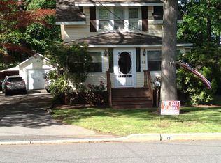 18 W Cedar Pl, Ramsey, NJ 07446