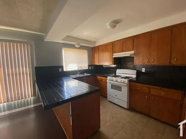 12117 York Ave APT B, Hawthorne, CA 90250